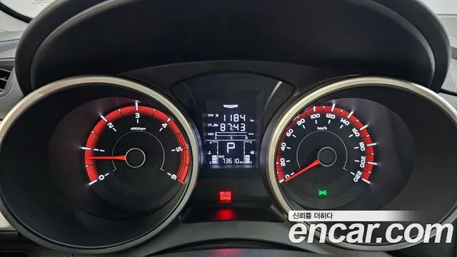 KGM Tivoli 2015 thumb 7