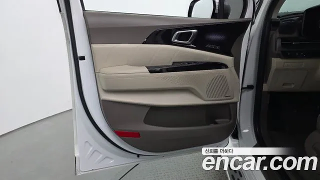 Kia Carnival 2021 thumb 6