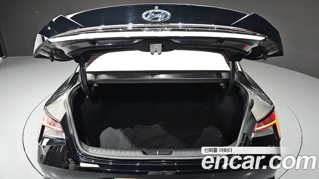 Hyundai Elantra 2021 thumb 11