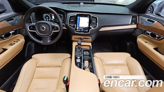 Volvo XC90 2019 thumb 7