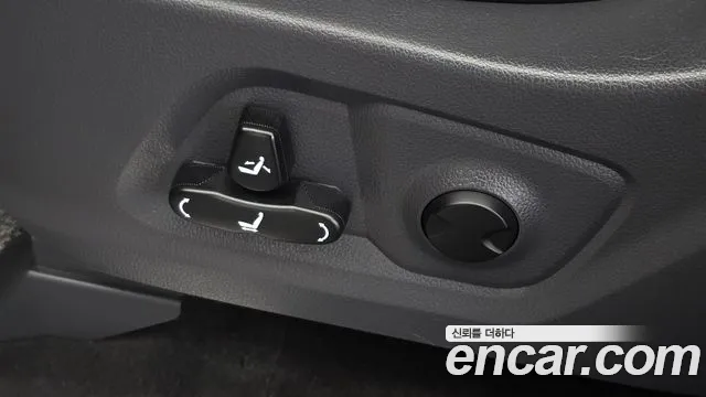 KGM Rexton Sports 2023 thumb 3