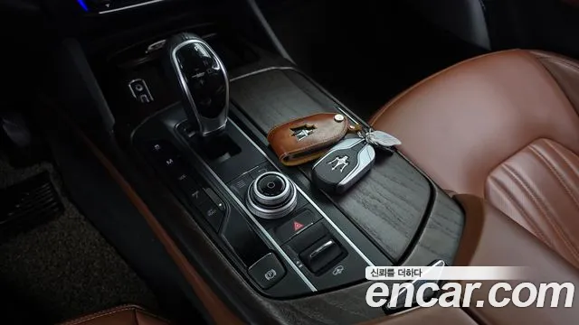 Maserati Levante 2016 thumb 7