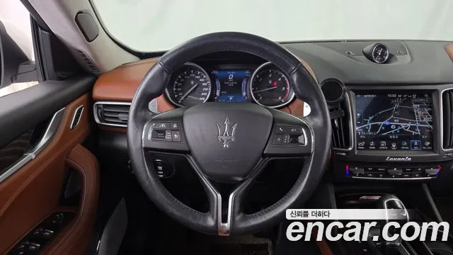 Maserati Levante 2016 thumb 4