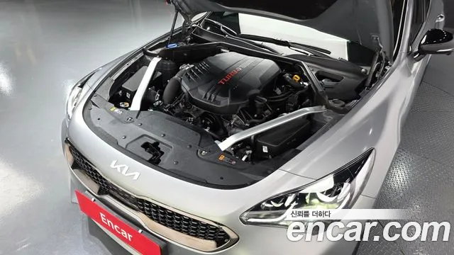 Kia Stinger 2023 thumb 8