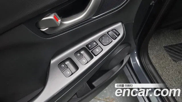 Hyundai Kona 2018 thumb 8