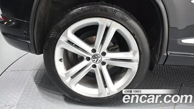 Volkswagen Tiguan 2015 thumb 6