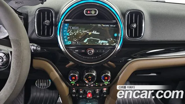 Mini Countryman 2019 thumb 2