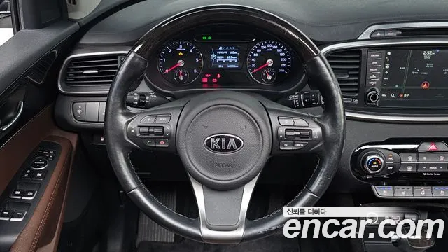 Kia Sorento 2016 thumb 9