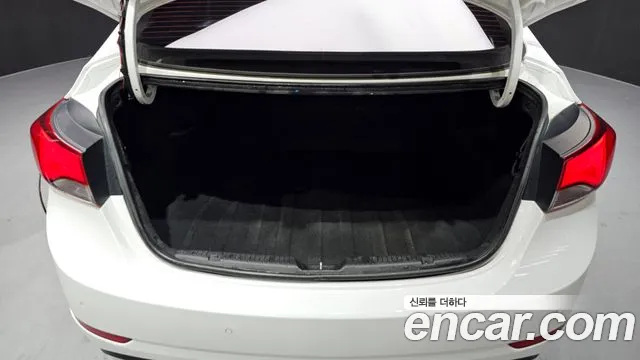 Hyundai Elantra 2013 thumb 8