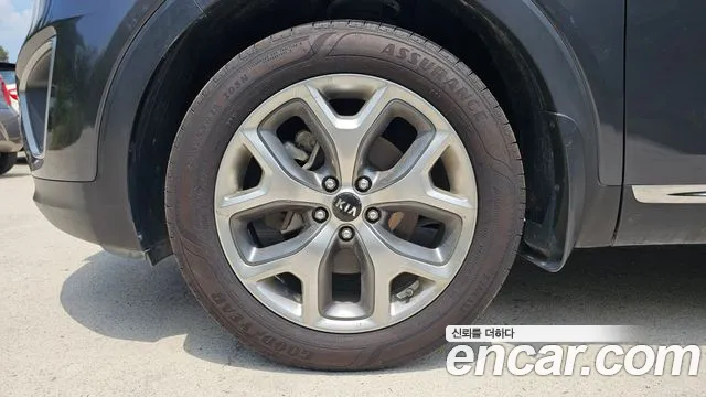 Kia Sorento 2016 thumb 5