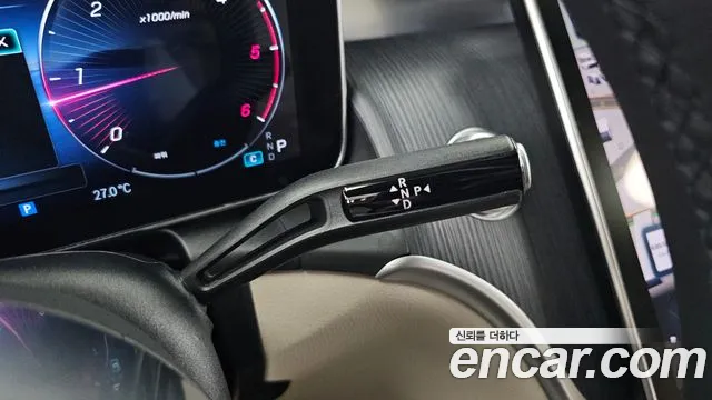 Mercedes-Benz GLC 2024 thumb 10