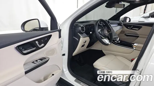 Mercedes-Benz GLC 2024 thumb 12