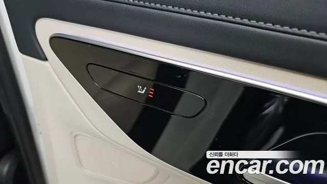 Mercedes-Benz GLC 2024 thumb 7