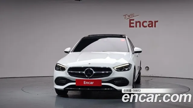 Mercedes-Benz C-Class 2023 thumb 11