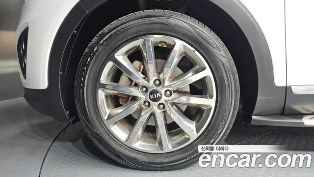 Kia Sorento 2016 thumb 6