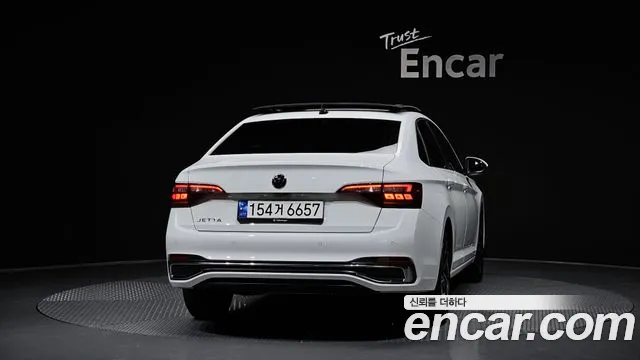 Volkswagen Jetta 2022 thumb 3