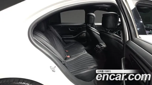 Mercedes-Benz S-Class 2021 thumb 9