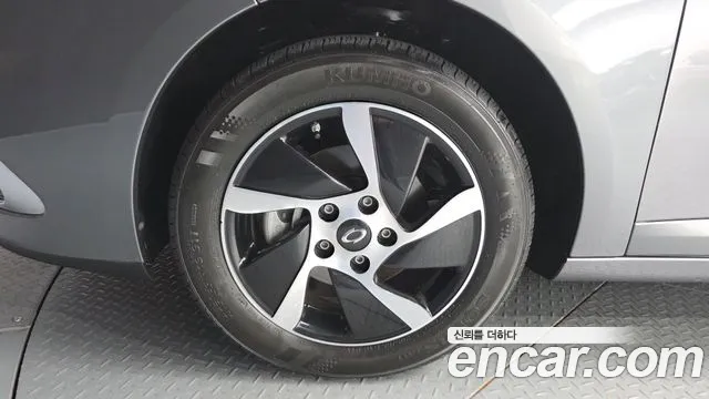 Renault SM3 2020 thumb 9