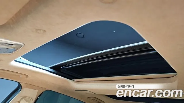 Genesis G90 2022 thumb 2