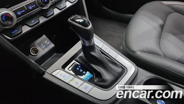 Hyundai Elantra 2019 thumb 9