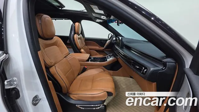 Lincoln Aviator 2020 thumb 8