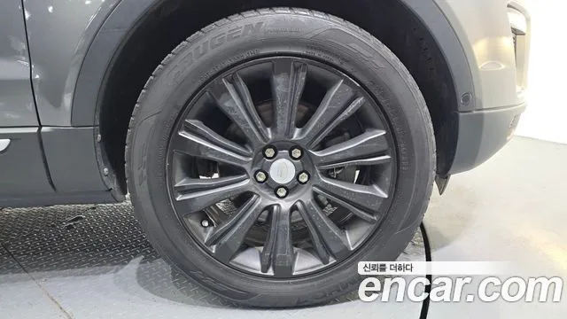 Land Rover Range Rover Evoque 2018 thumb 9