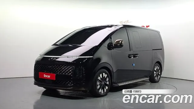 Hyundai Staria 2025 thumb 6