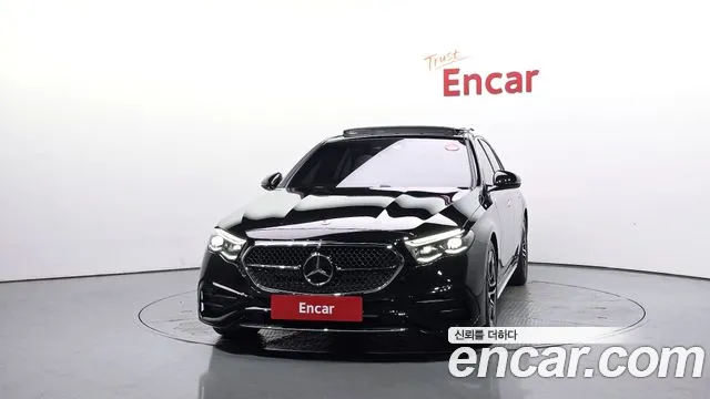 Mercedes-Benz E-Class 2025 thumb 6