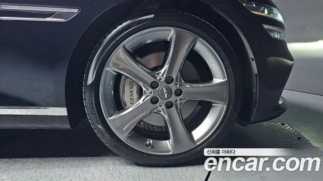 Genesis G80 2022 thumb 12