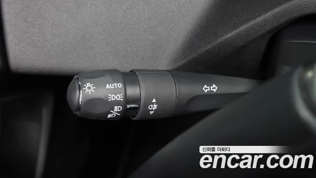 Peugeot 408 2024 thumb 2