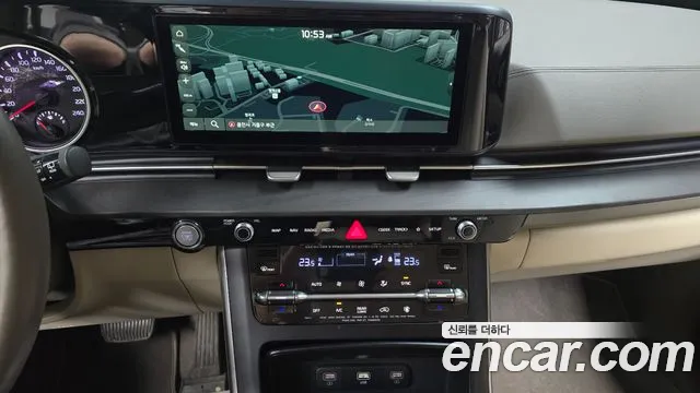 Kia Carnival 2021 thumb 10