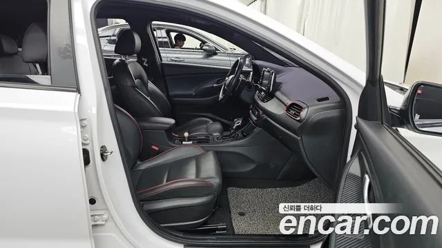 Hyundai i30 2016 thumb 10