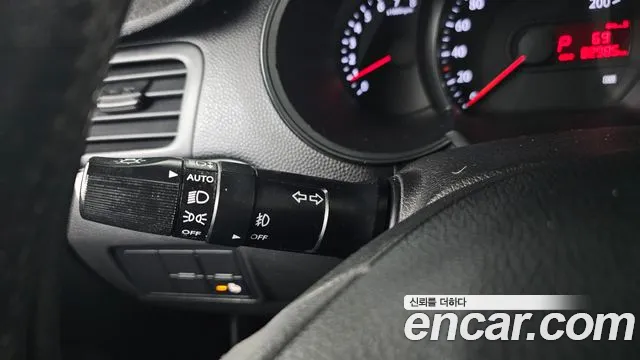 Kia Morning 2012 thumb 7