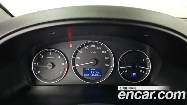Hyundai Staria 2016 thumb 10