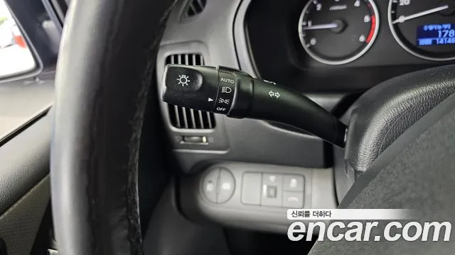 Hyundai Staria 2016 thumb 11