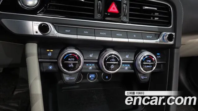 Genesis G70 2022 thumb 9