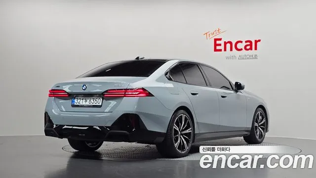 BMW 5 серии 2025 thumb 12