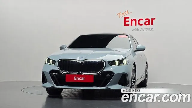 BMW 5 серии 2025 thumb 4