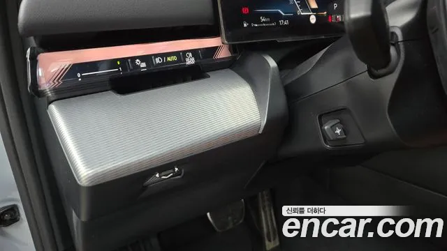 BMW 5 серии 2025 thumb 7