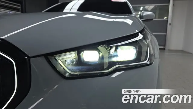 BMW 5 серии 2025 thumb 8