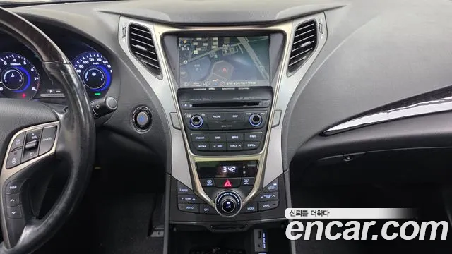 Hyundai Grandeur 2014 thumb 6