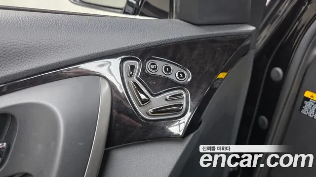 Hyundai Grandeur 2014 thumb 4