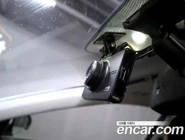 Hyundai Avante 2017 thumb 9