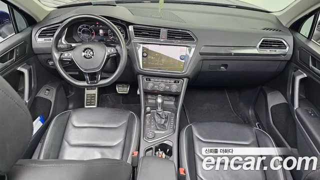 Volkswagen Tiguan 2018 thumb 3