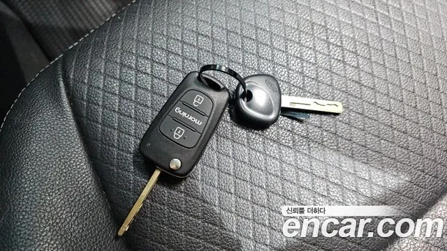 Kia Morning 2012 thumb 11