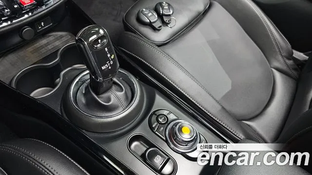 Mini Cooper Clubman 2020 thumb 3