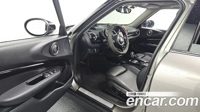 Mini Cooper Clubman 2020 thumb 4