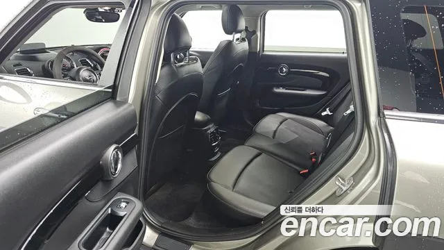 Mini Cooper Clubman 2020 thumb 12