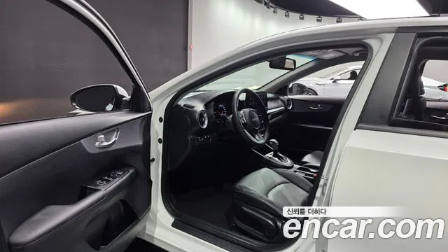 Kia K3 2022 thumb 5
