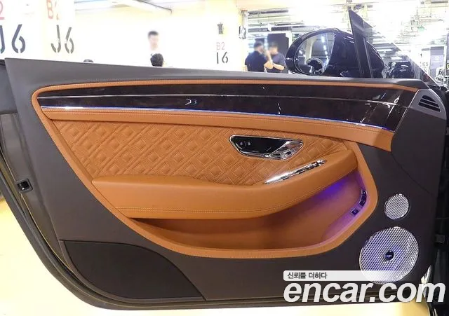 Bentley Continental 2022 thumb 6